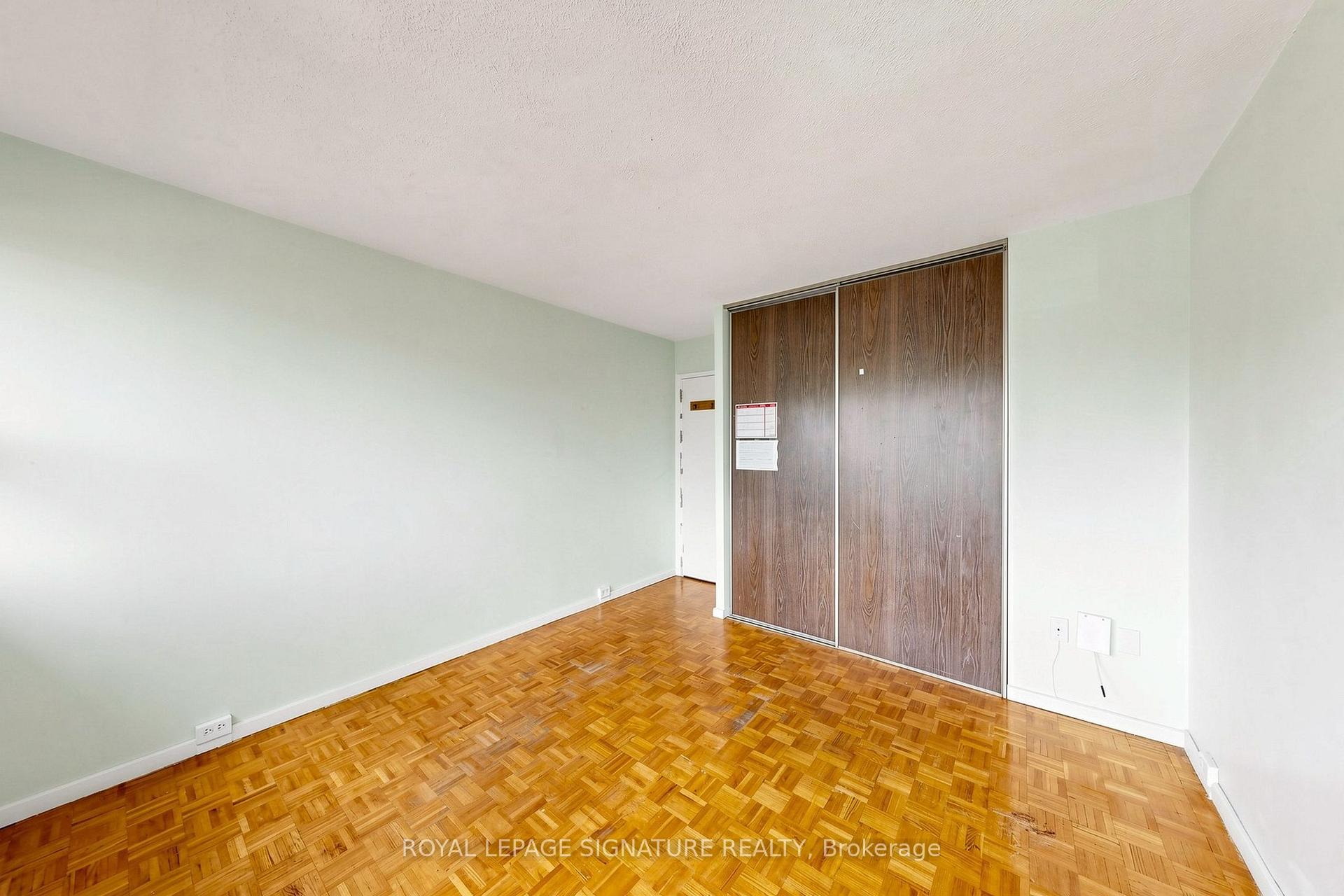 Photo 13 of Unit 411, 100 Leeward Glenway, Toronto, Flemingdon Park — HOMEH