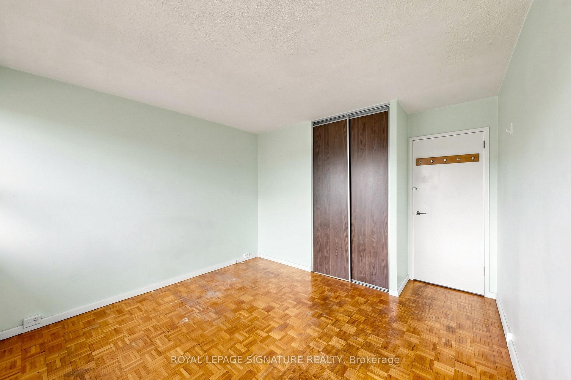 Photo 15 of Unit 411, 100 Leeward Glenway, Toronto, Flemingdon Park — HOMEH