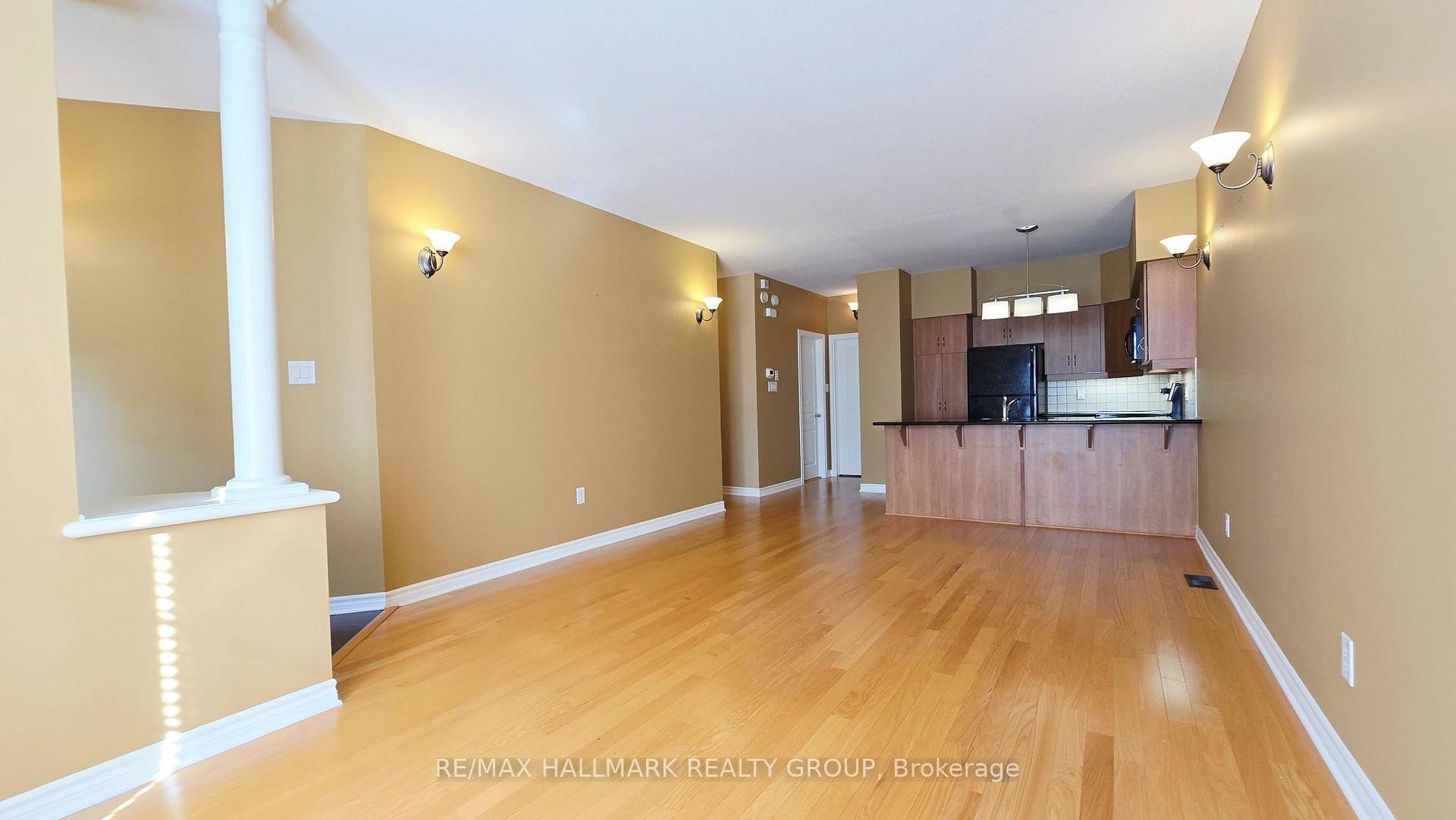 Photo 7 of 50 Edenvale Drive, Ottawa, Kanata - Beaverbrook — HOMEH