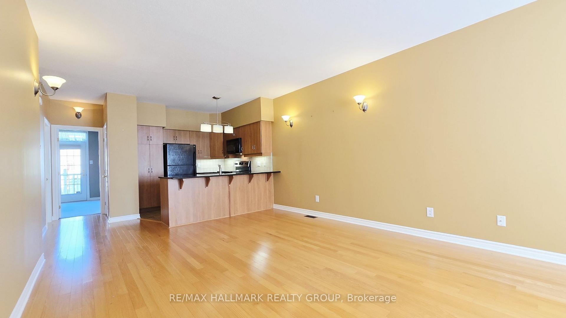 Photo 8 of 50 Edenvale Drive, Ottawa, Kanata - Beaverbrook — HOMEH