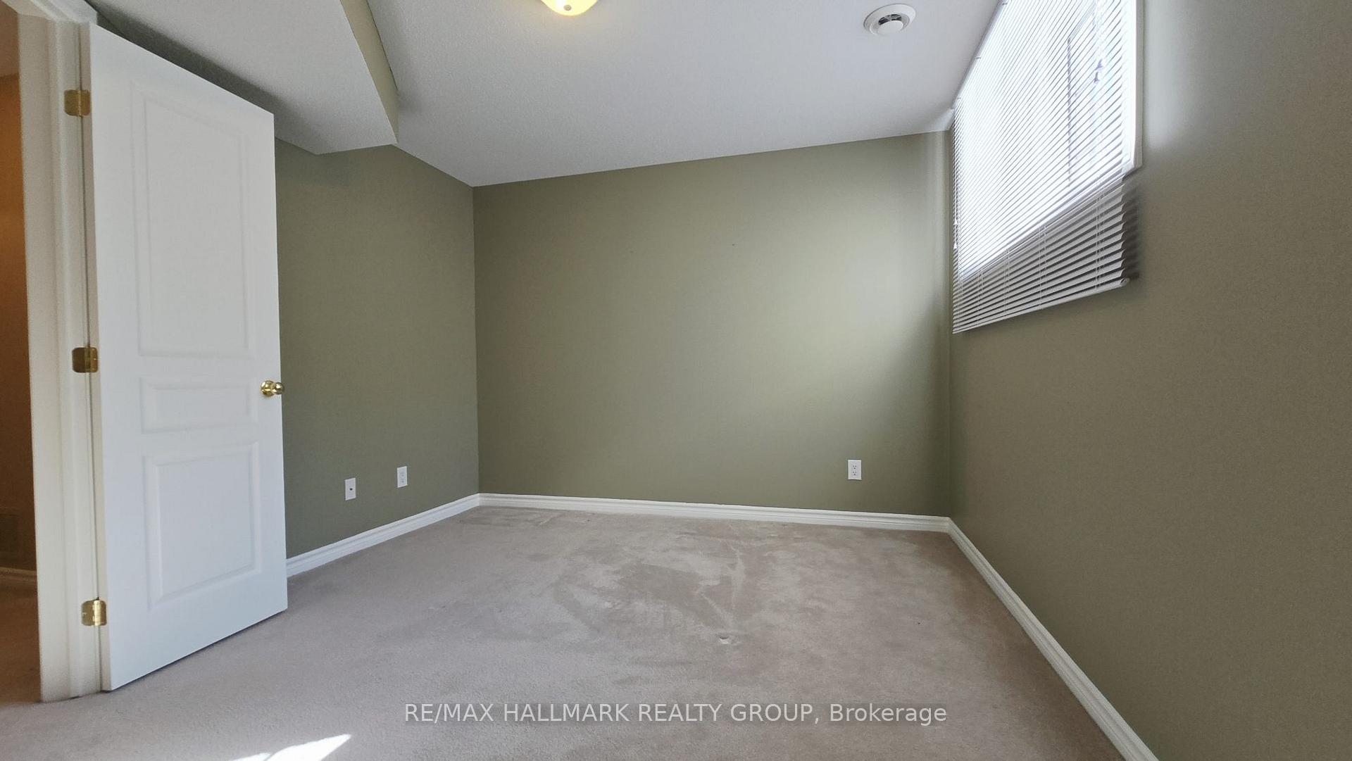 Photo 23 of 50 Edenvale Drive, Ottawa, Kanata - Beaverbrook — HOMEH