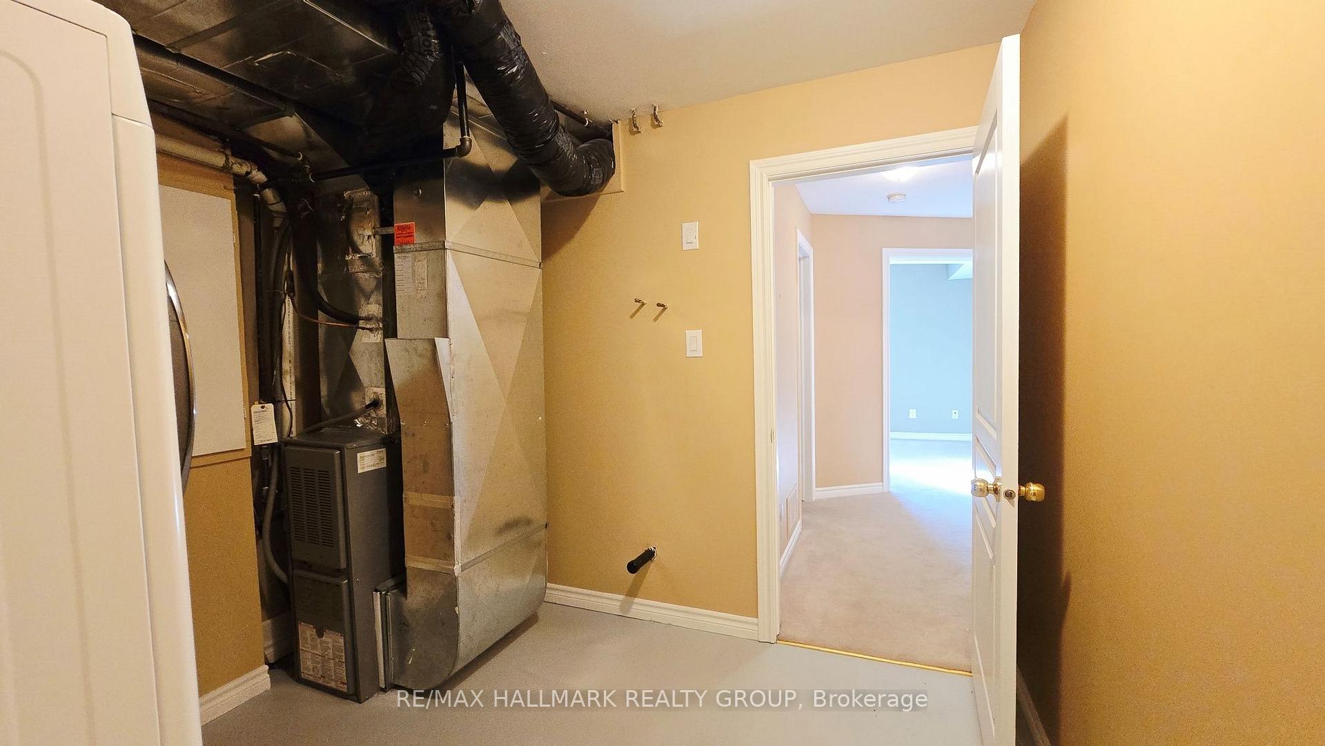Photo 25 of 50 Edenvale Drive, Ottawa, Kanata - Beaverbrook — HOMEH