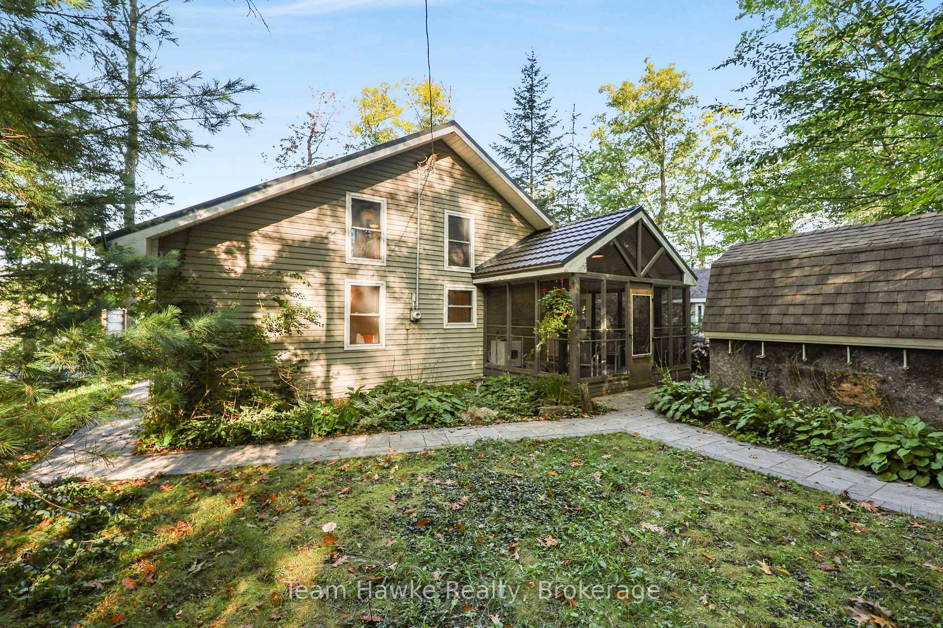 Photo 2 of 8 Farlain Lake Road E, Tiny, Rural Tiny — HOMEH