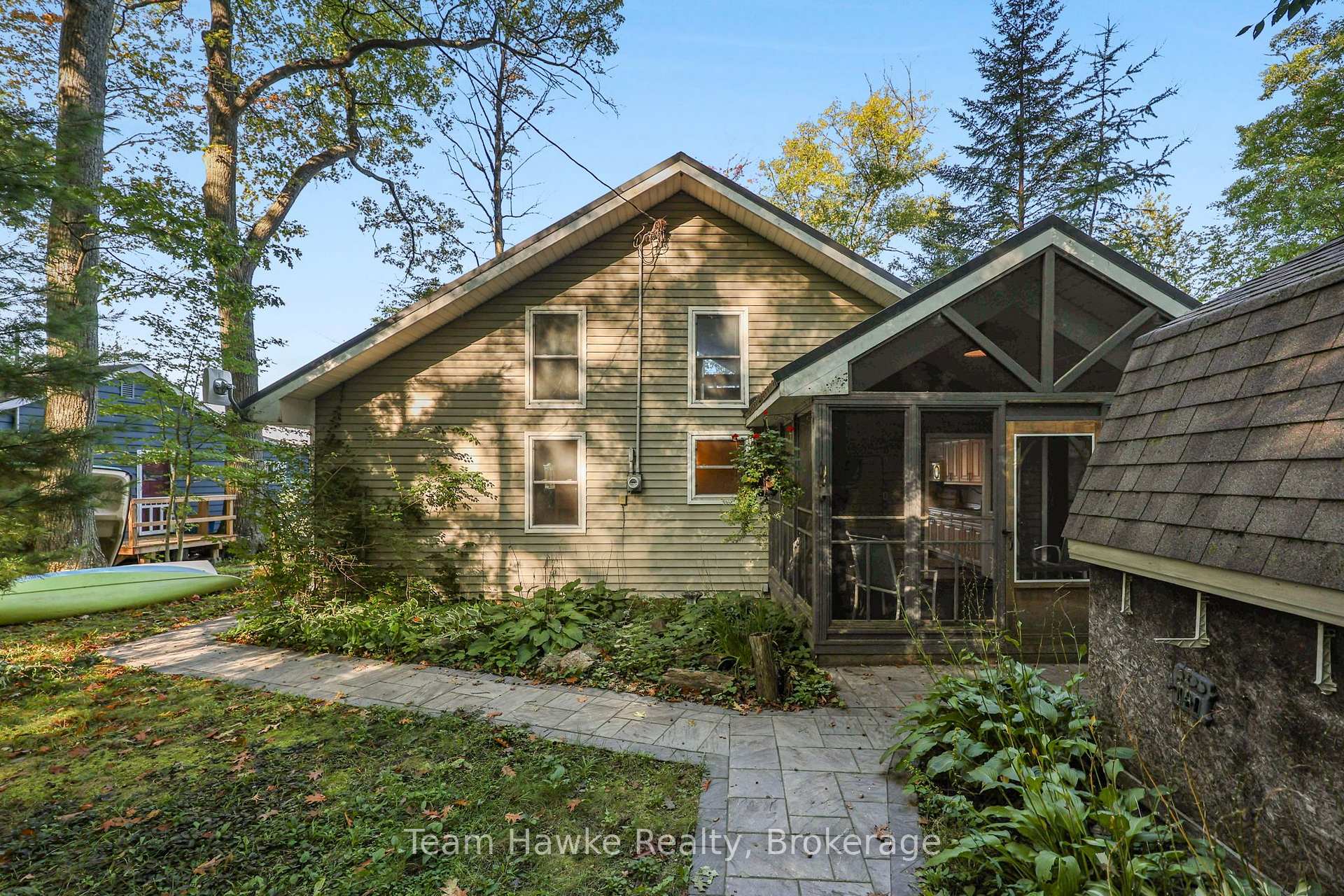 Photo 4 of 8 Farlain Lake Road E, Tiny, Rural Tiny — HOMEH
