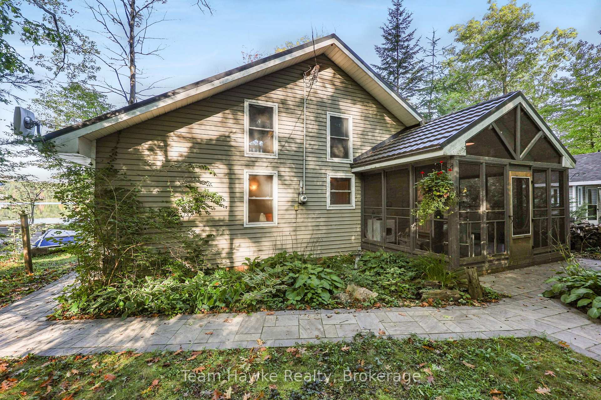 Photo 5 of 8 Farlain Lake Road E, Tiny, Rural Tiny — HOMEH