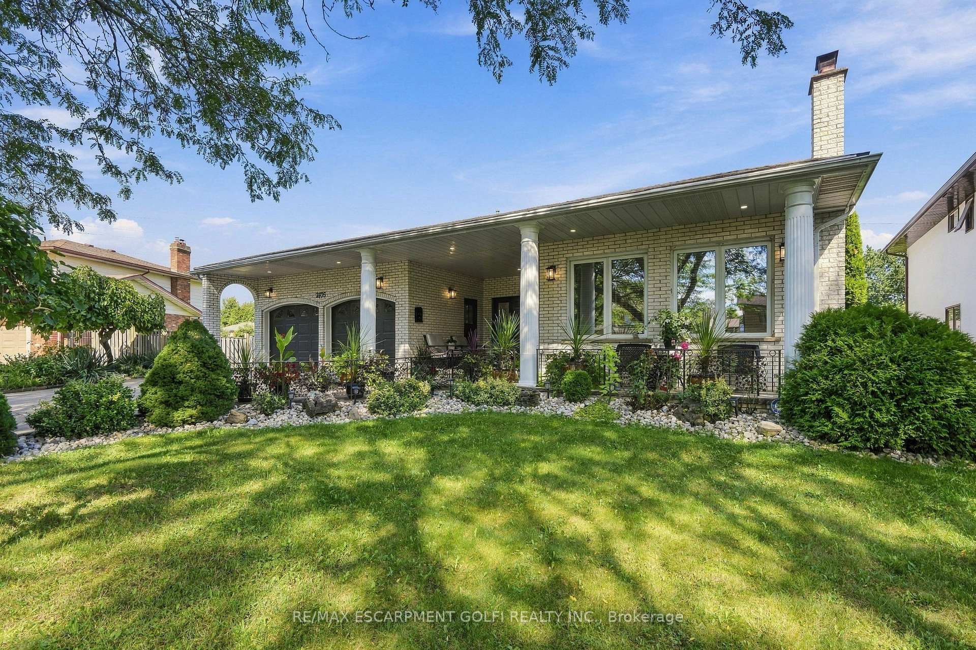 Photo 2 of 7105 York Drive, Niagara Falls, Morrison — HOMEH