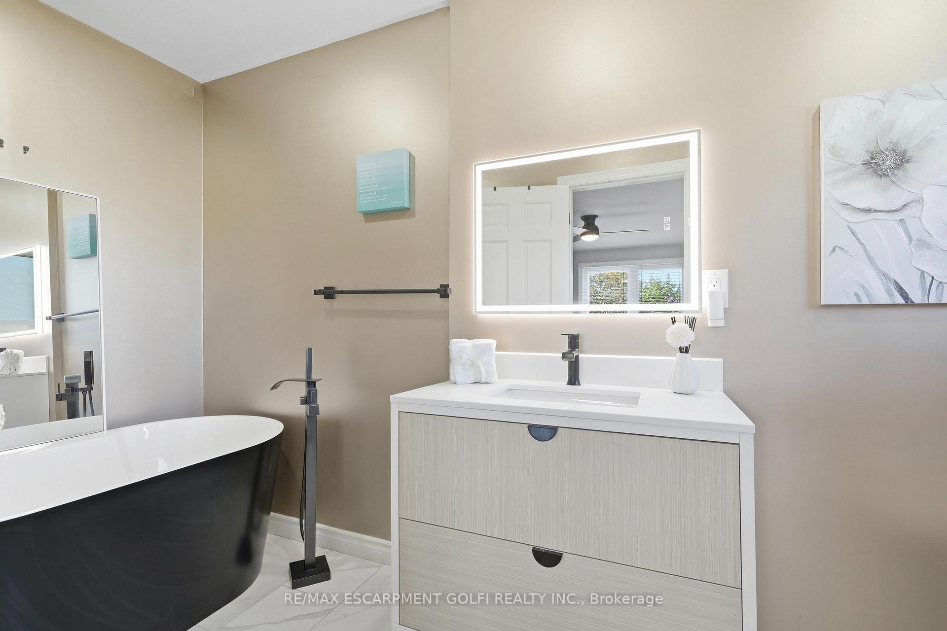 Photo 27 of 7105 York Drive, Niagara Falls, Morrison — HOMEH