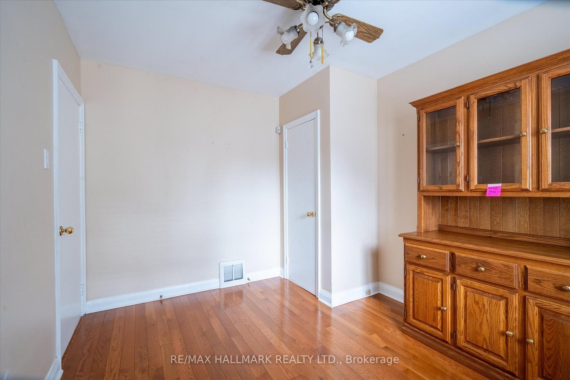 Photo 17 of 37 Holswade Road, Scarborough, Clairlea-Birchmount — HOMEH