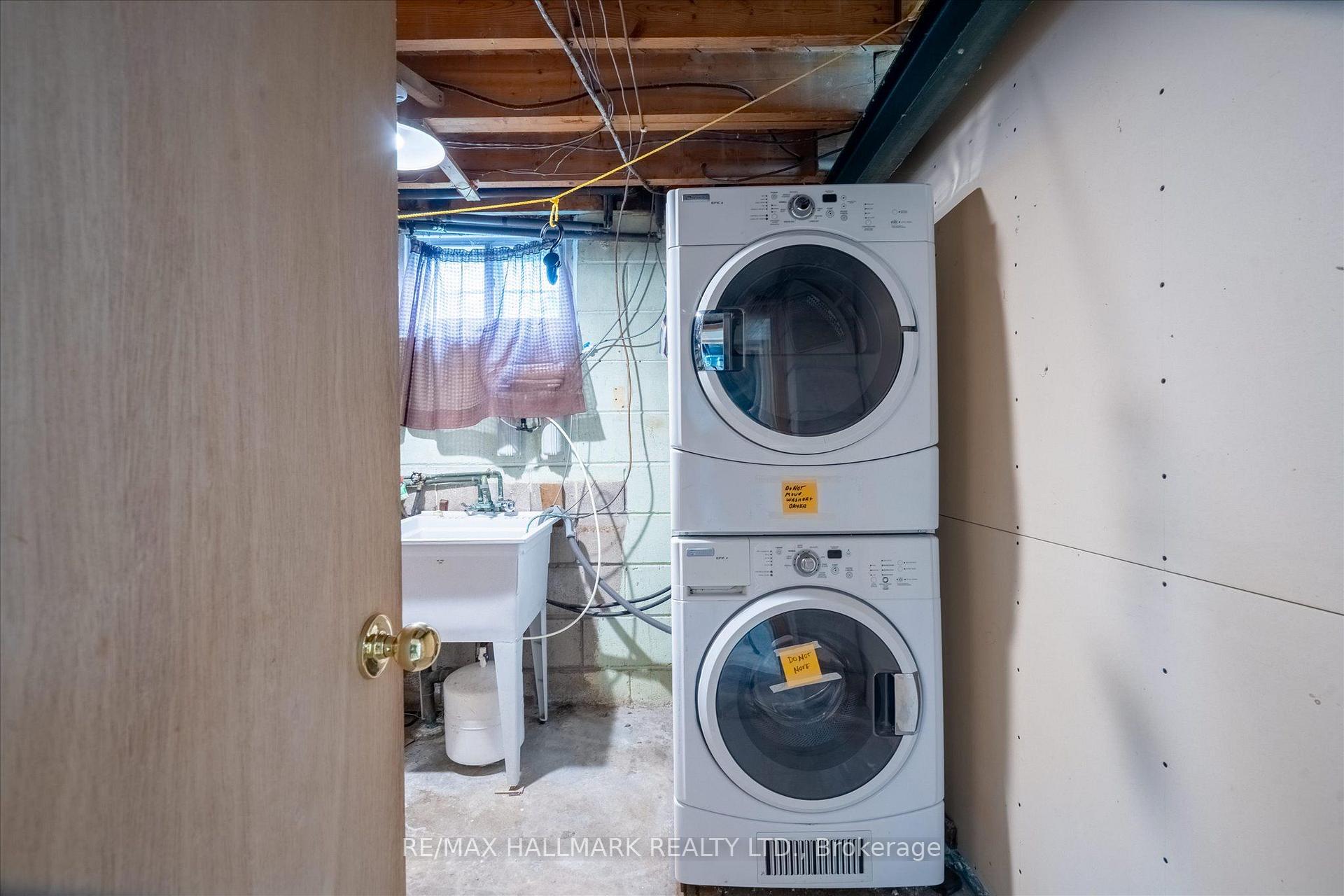Photo 27 of 37 Holswade Road, Scarborough, Clairlea-Birchmount — HOMEH