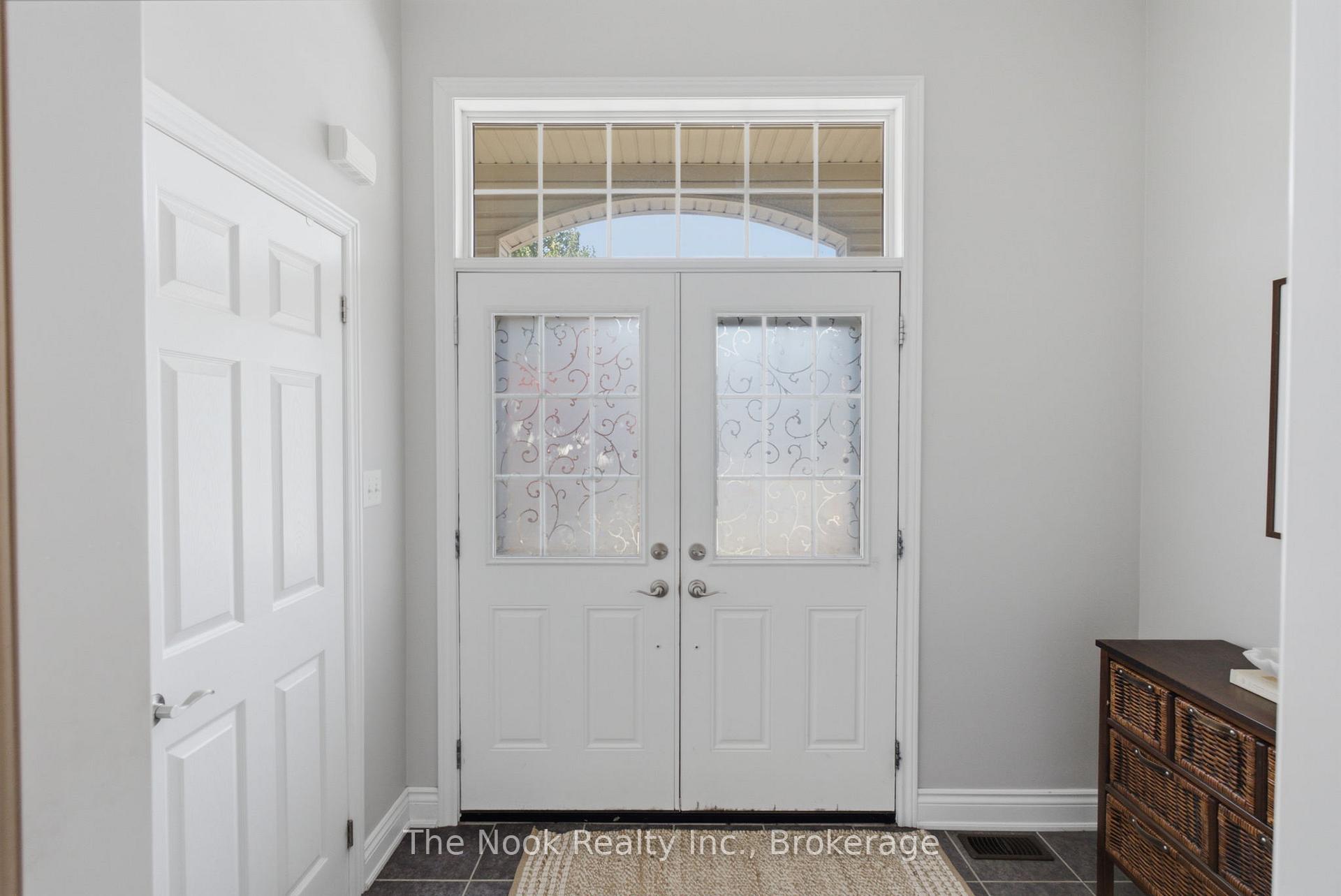 Photo 3 of 19 Alfred Shrubb Lane, Clarington, Bowmanville — HOMEH