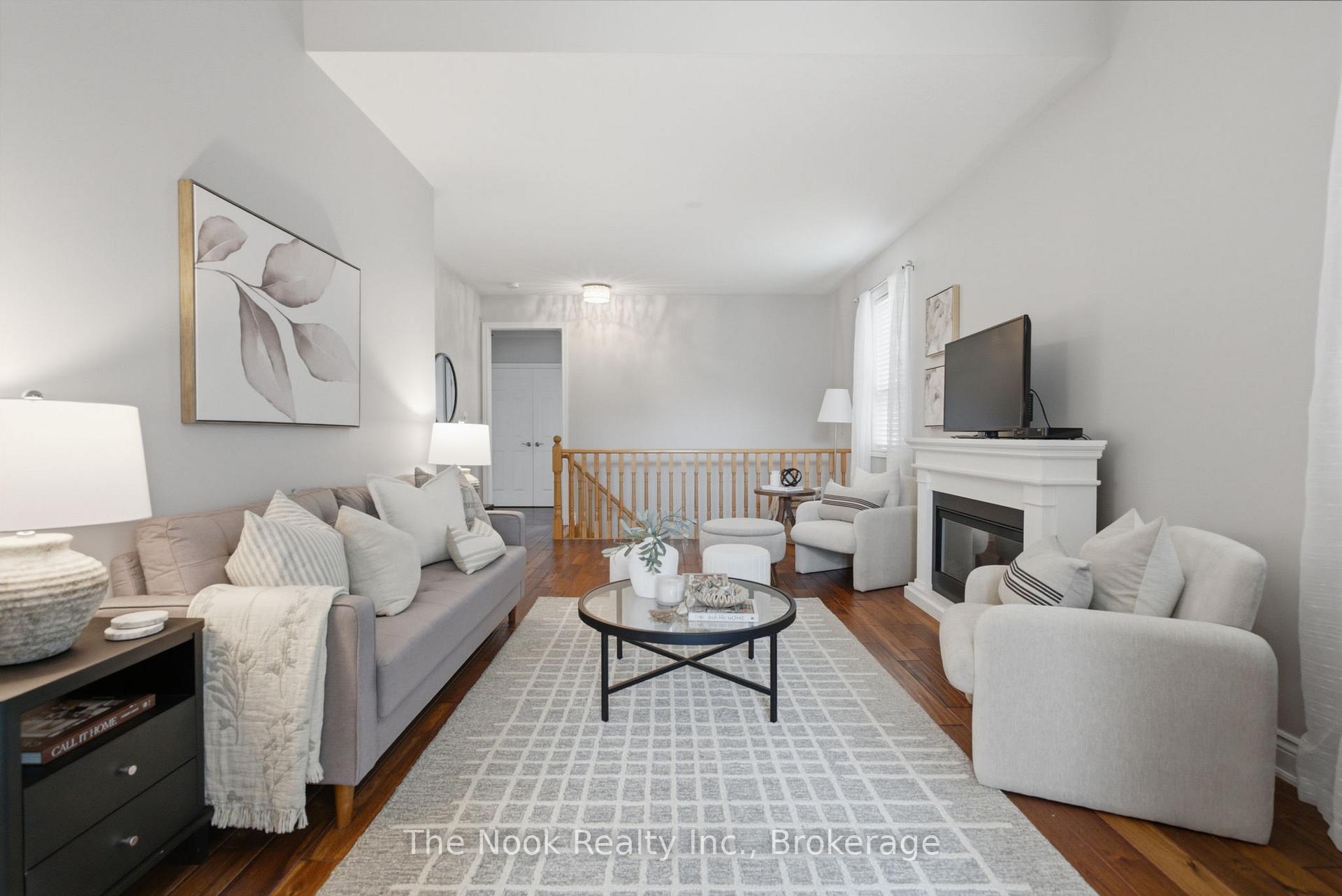 Photo 5 of 19 Alfred Shrubb Lane, Clarington, Bowmanville — HOMEH