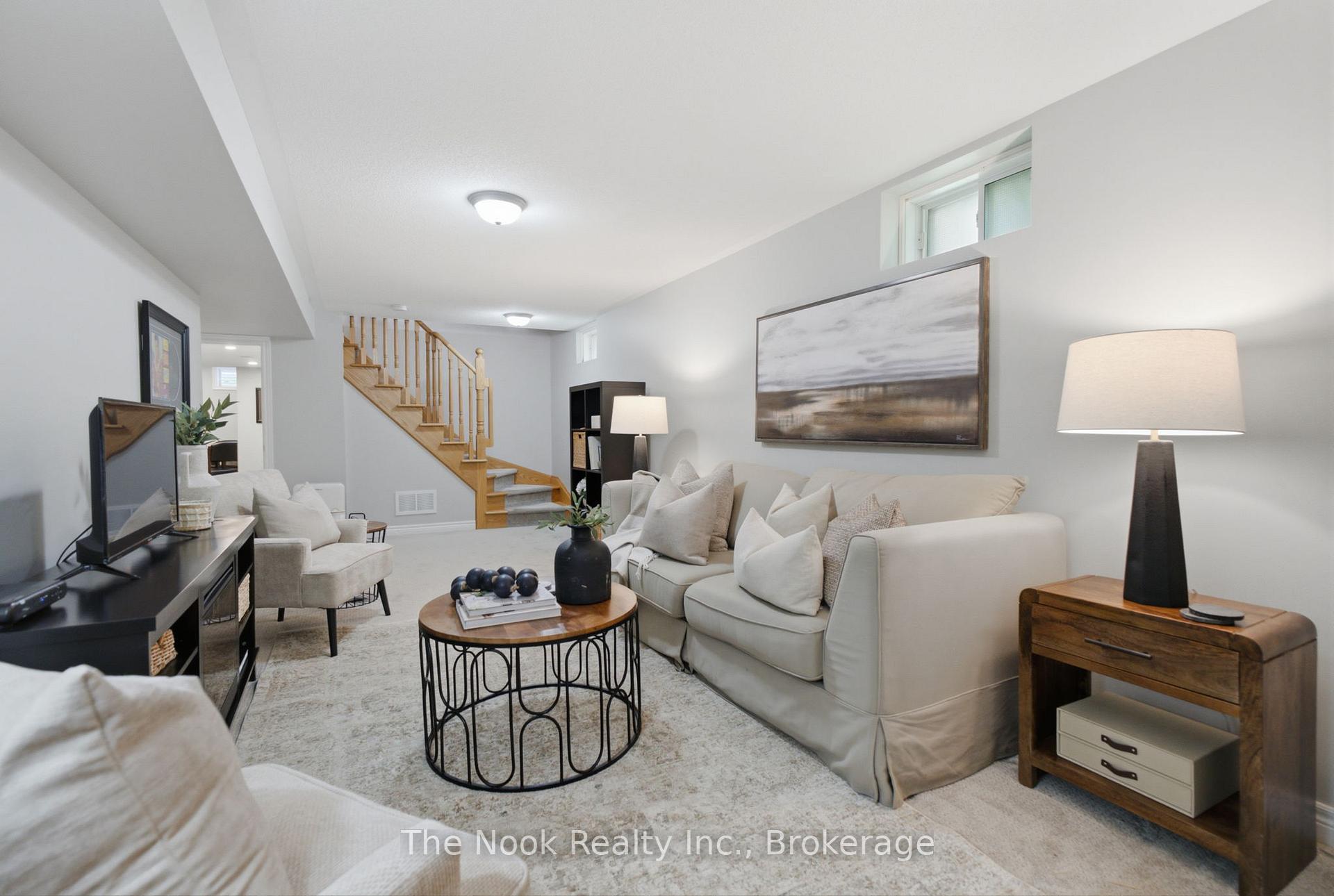 Photo 19 of 19 Alfred Shrubb Lane, Clarington, Bowmanville — HOMEH