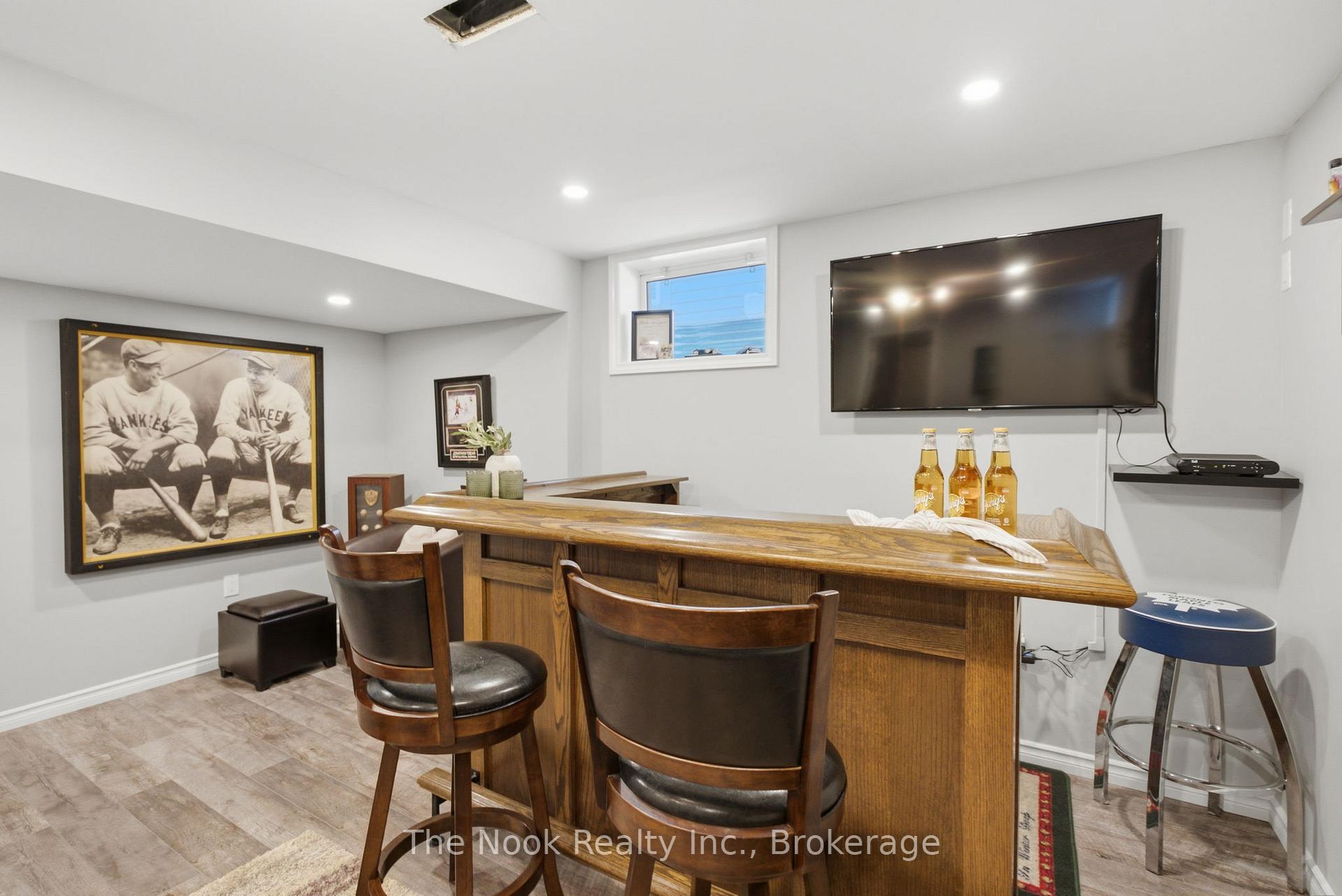 Photo 25 of 19 Alfred Shrubb Lane, Clarington, Bowmanville — HOMEH