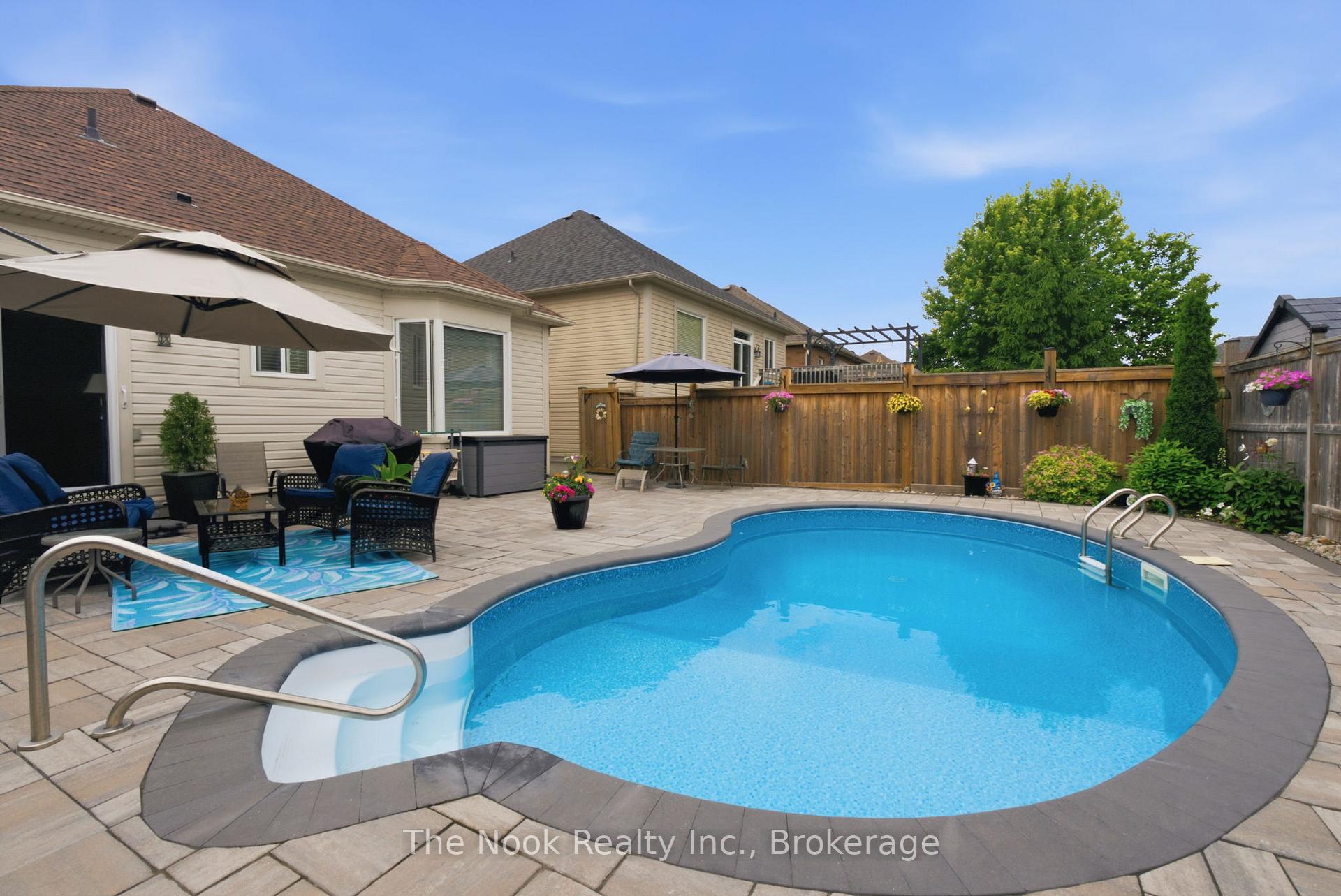 Photo 31 of 19 Alfred Shrubb Lane, Clarington, Bowmanville — HOMEH