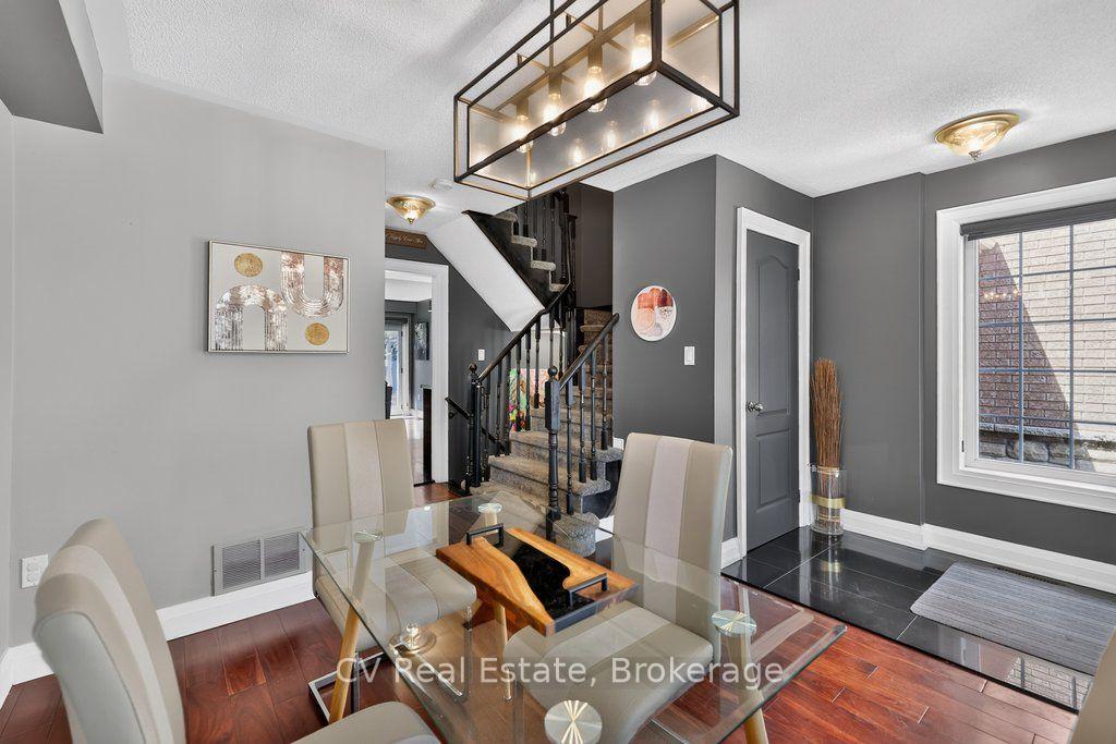 Photo 7 of 2396 Emerson Drive, Burlington, Orchard — HOMEH