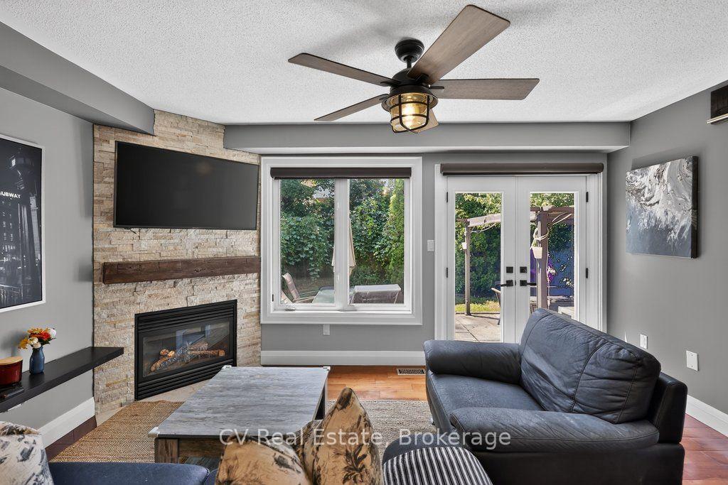 Photo 10 of 2396 Emerson Drive, Burlington, Orchard — HOMEH