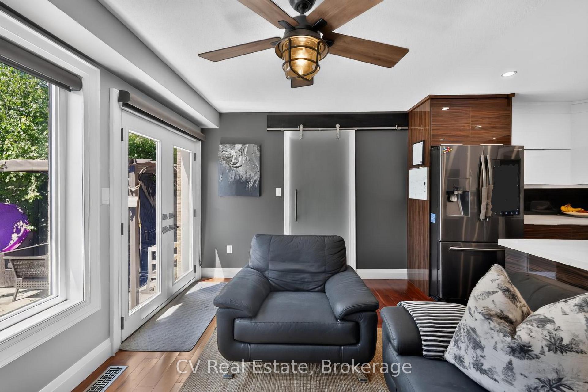 Photo 11 of 2396 Emerson Drive, Burlington, Orchard — HOMEH