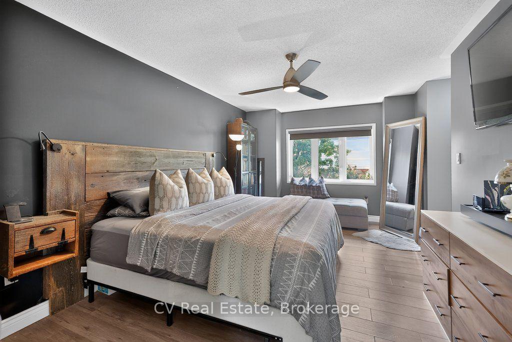 Photo 17 of 2396 Emerson Drive, Burlington, Orchard — HOMEH
