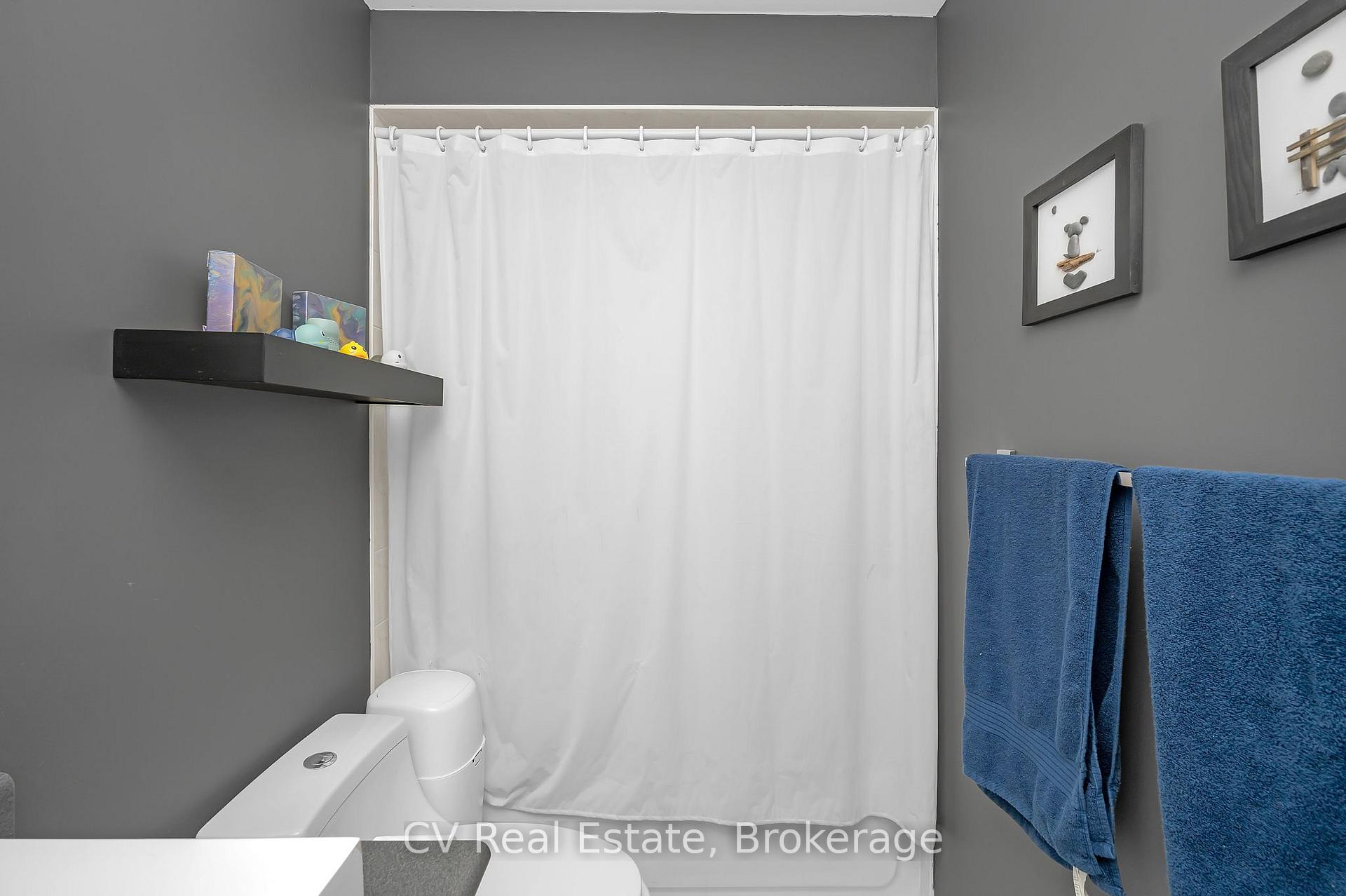 Photo 25 of 2396 Emerson Drive, Burlington, Orchard — HOMEH