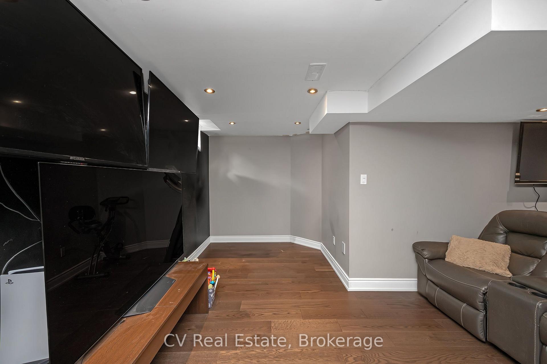 Photo 30 of 2396 Emerson Drive, Burlington, Orchard — HOMEH