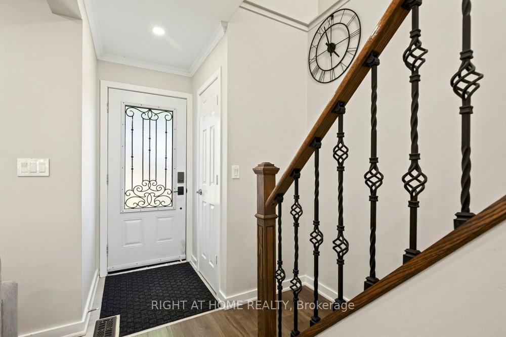 Photo 3 of 168 Berkindale Drive, Hamilton, Riverdale — HOMEH