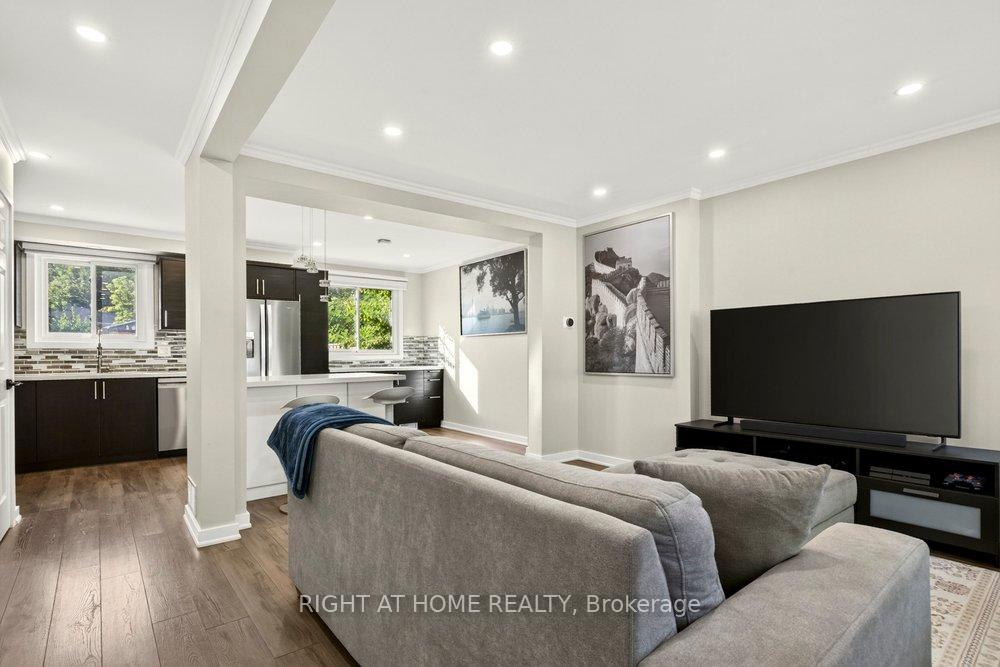 Photo 5 of 168 Berkindale Drive, Hamilton, Riverdale — HOMEH