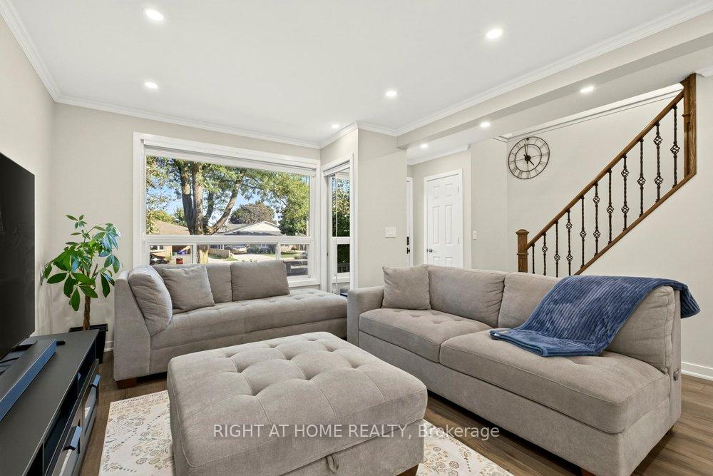 Photo 6 of 168 Berkindale Drive, Hamilton, Riverdale — HOMEH