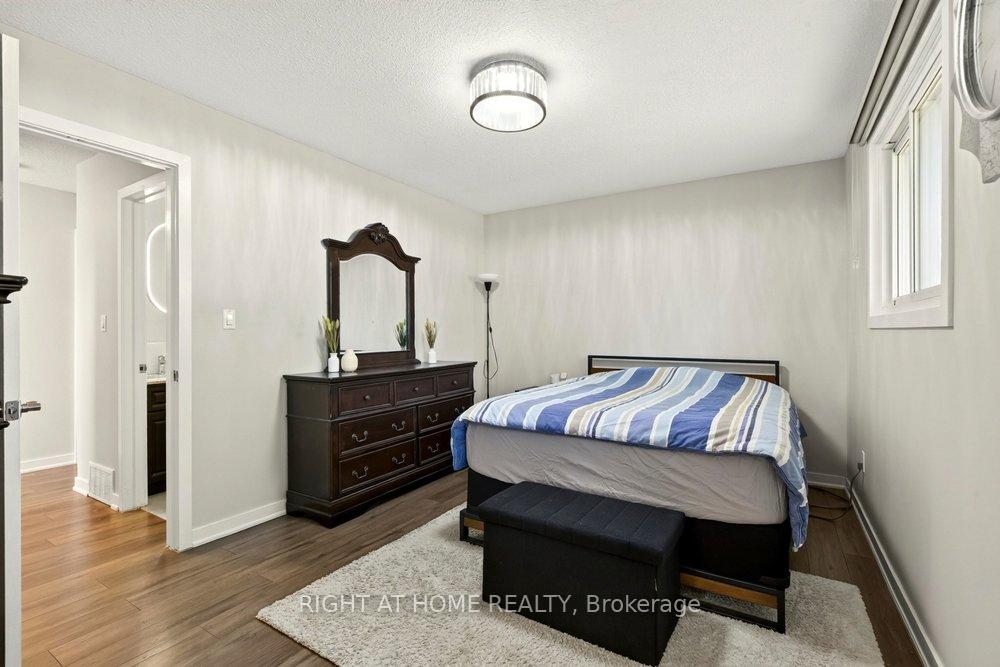 Photo 12 of 168 Berkindale Drive, Hamilton, Riverdale — HOMEH