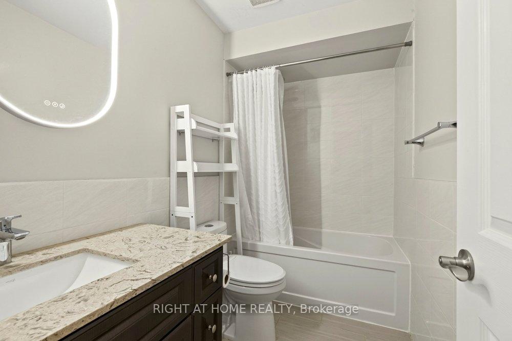 Photo 14 of 168 Berkindale Drive, Hamilton, Riverdale — HOMEH