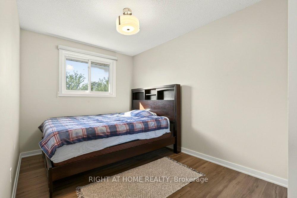 Photo 17 of 168 Berkindale Drive, Hamilton, Riverdale — HOMEH