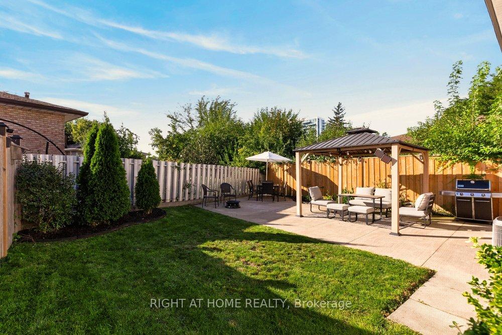 Photo 29 of 168 Berkindale Drive, Hamilton, Riverdale — HOMEH