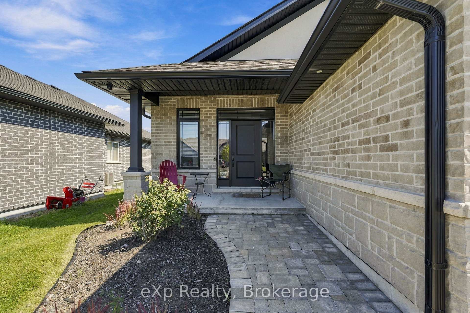 Photo 3 of 5 Mavety Court, Belleville, Thurlow Ward — HOMEH