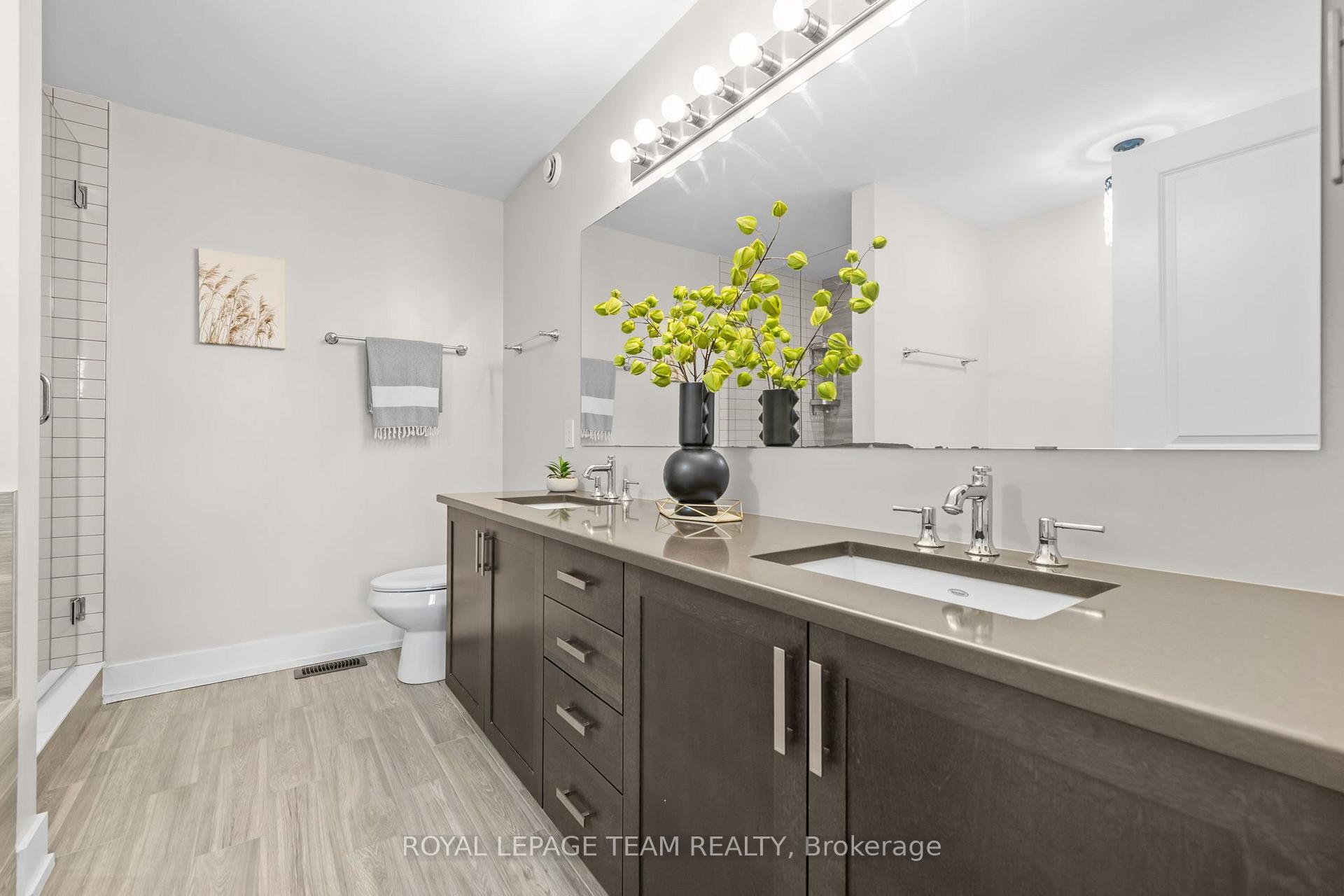 Photo 19 of 605 Tennant Way, Ottawa, Riverside South/Gloucester Glen — HOMEH