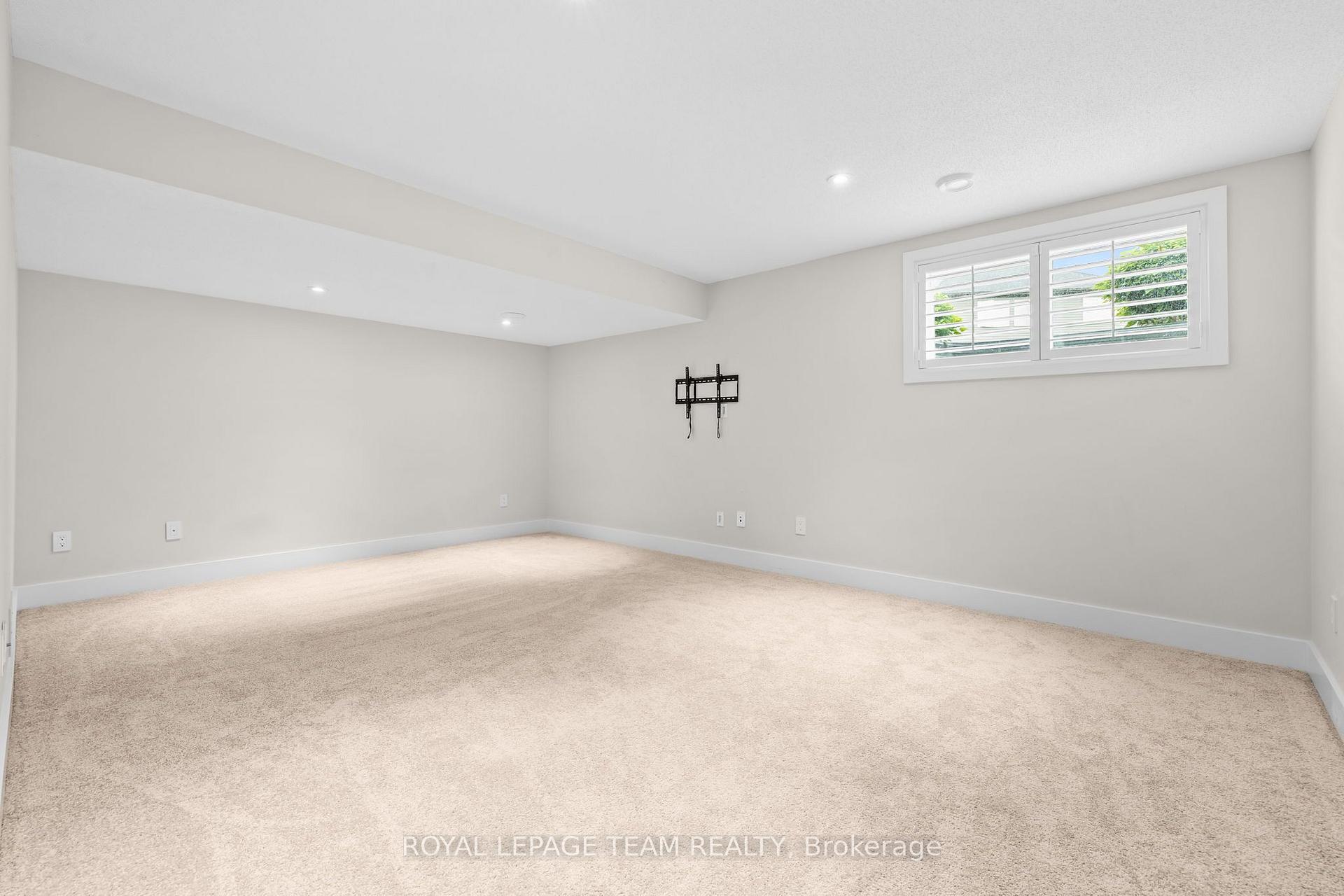 Photo 28 of 605 Tennant Way, Ottawa, Riverside South/Gloucester Glen — HOMEH