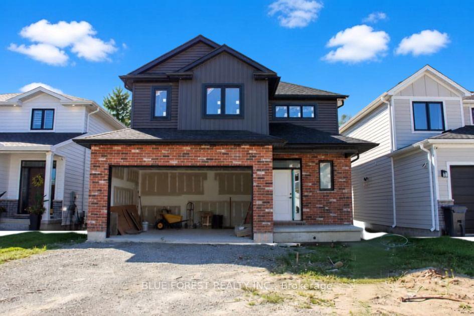 Photo 3 of 288 Ashford Street, Central Elgin, Belmont — HOMEH