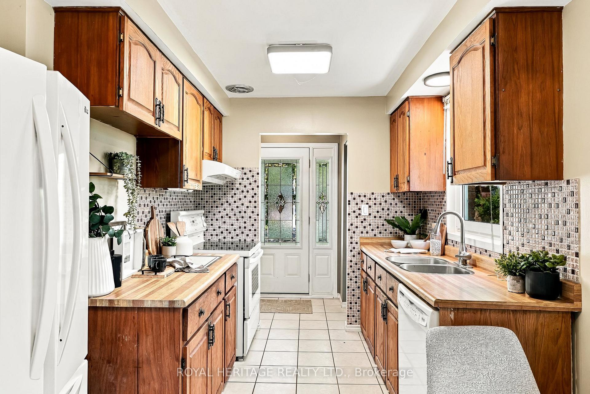 Photo 11 of 45 Barbara Street, Quinte West, Trenton Ward — HOMEH