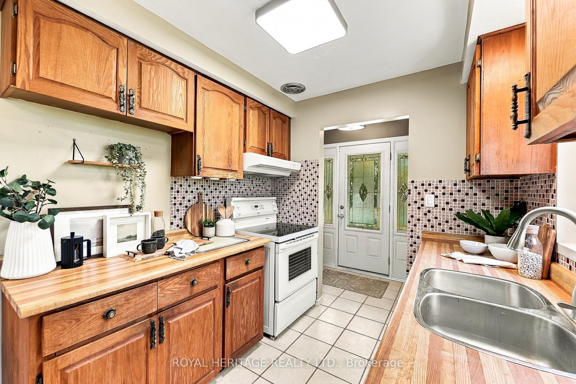 Photo 12 of 45 Barbara Street, Quinte West, Trenton Ward — HOMEH