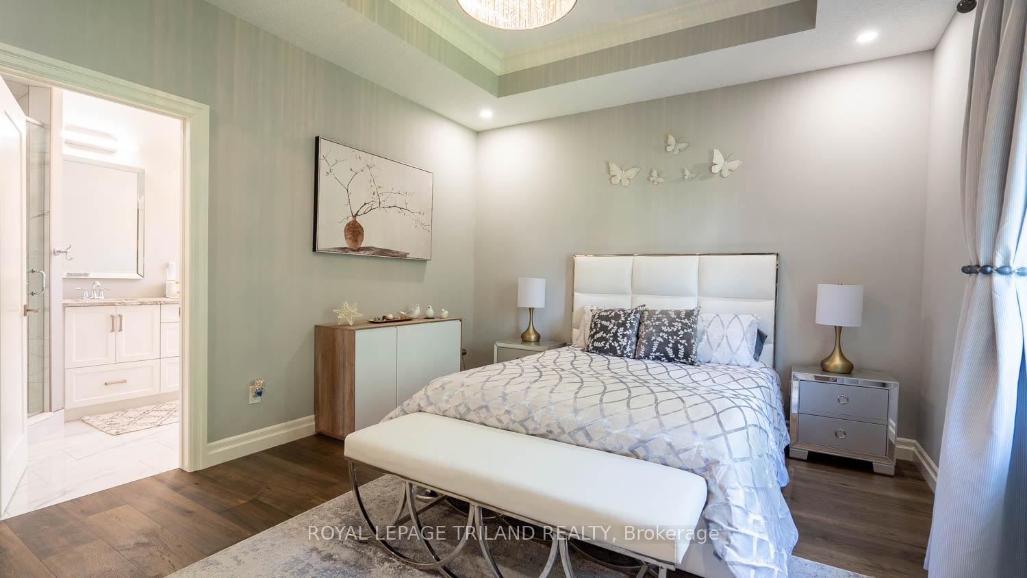 Photo 16 of 37 Ashby Crescent, Strathroy-Caradoc, SW — HOMEH