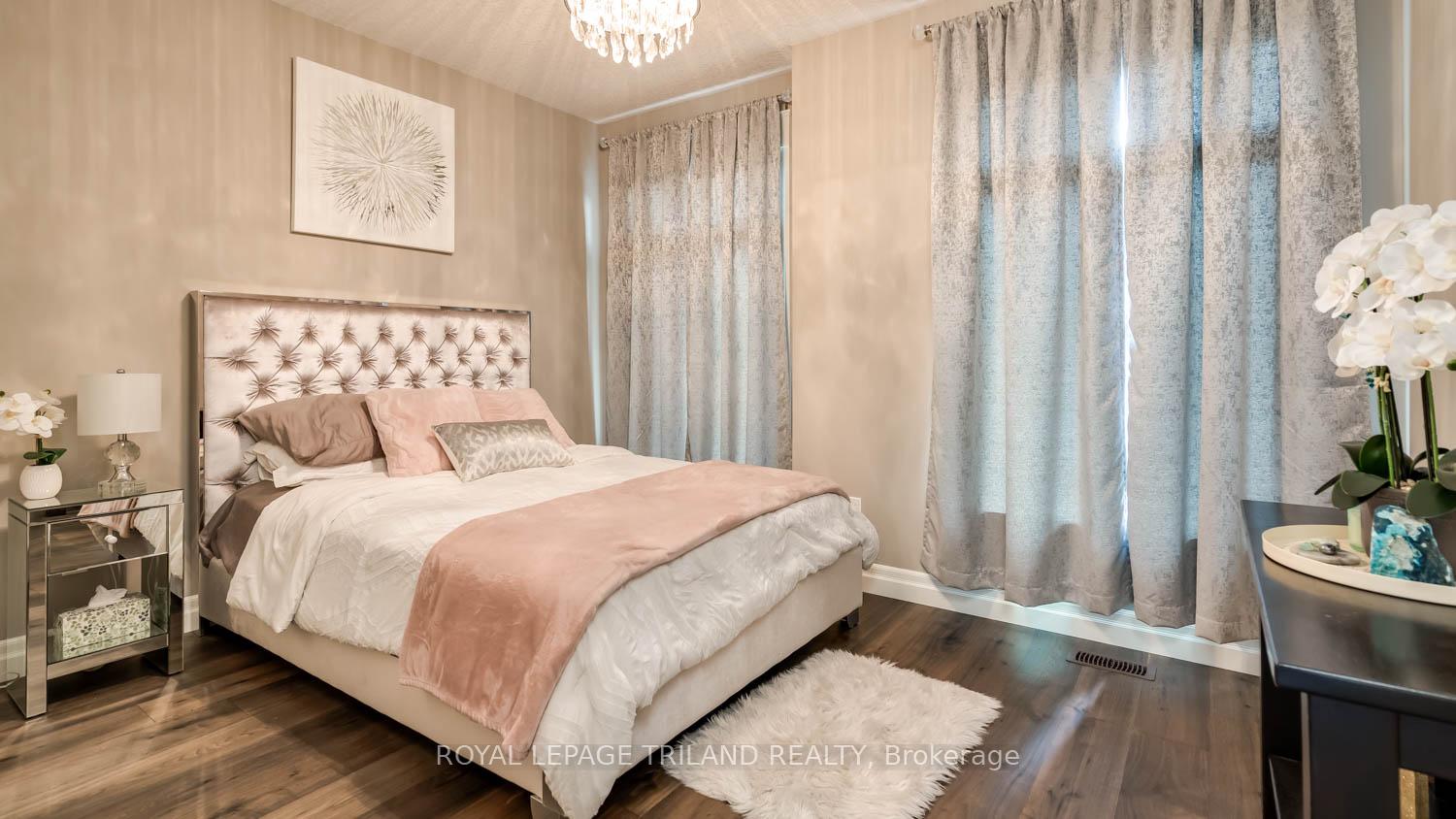 Photo 18 of 37 Ashby Crescent, Strathroy-Caradoc, SW — HOMEH