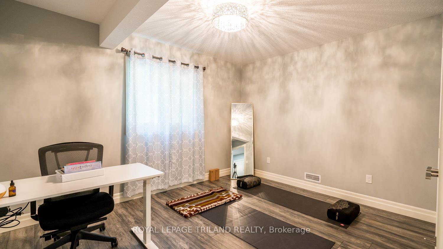 Photo 26 of 37 Ashby Crescent, Strathroy-Caradoc, SW — HOMEH
