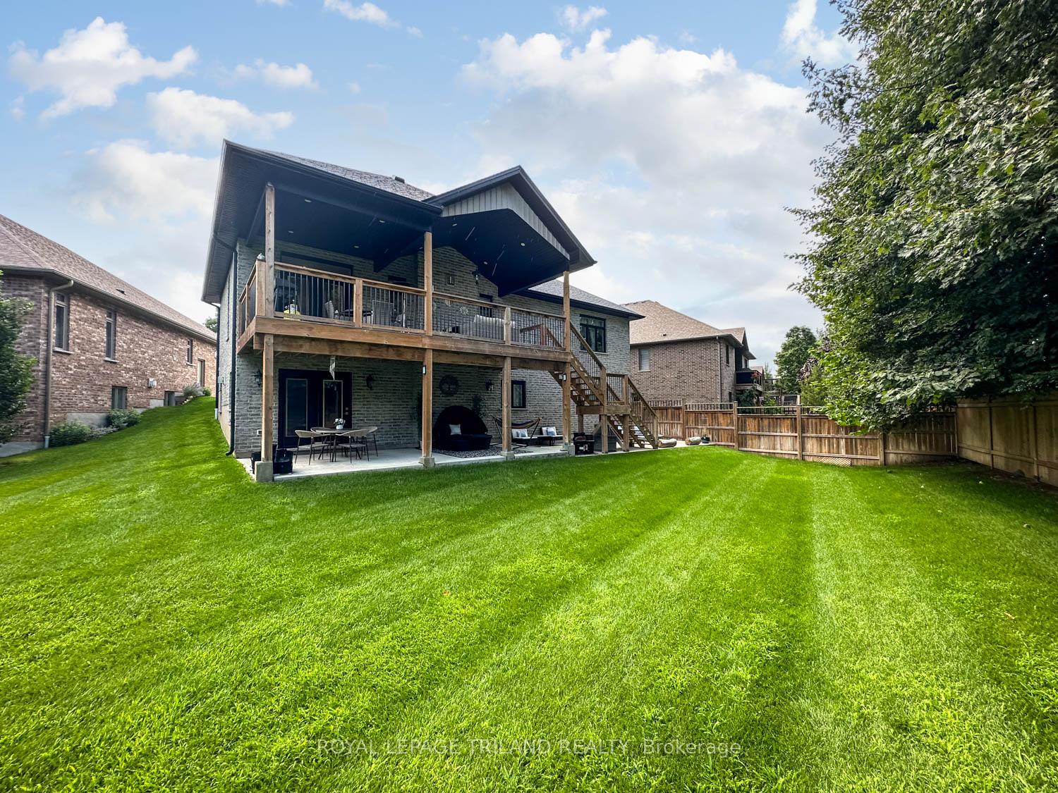 Photo 36 of 37 Ashby Crescent, Strathroy-Caradoc, SW — HOMEH