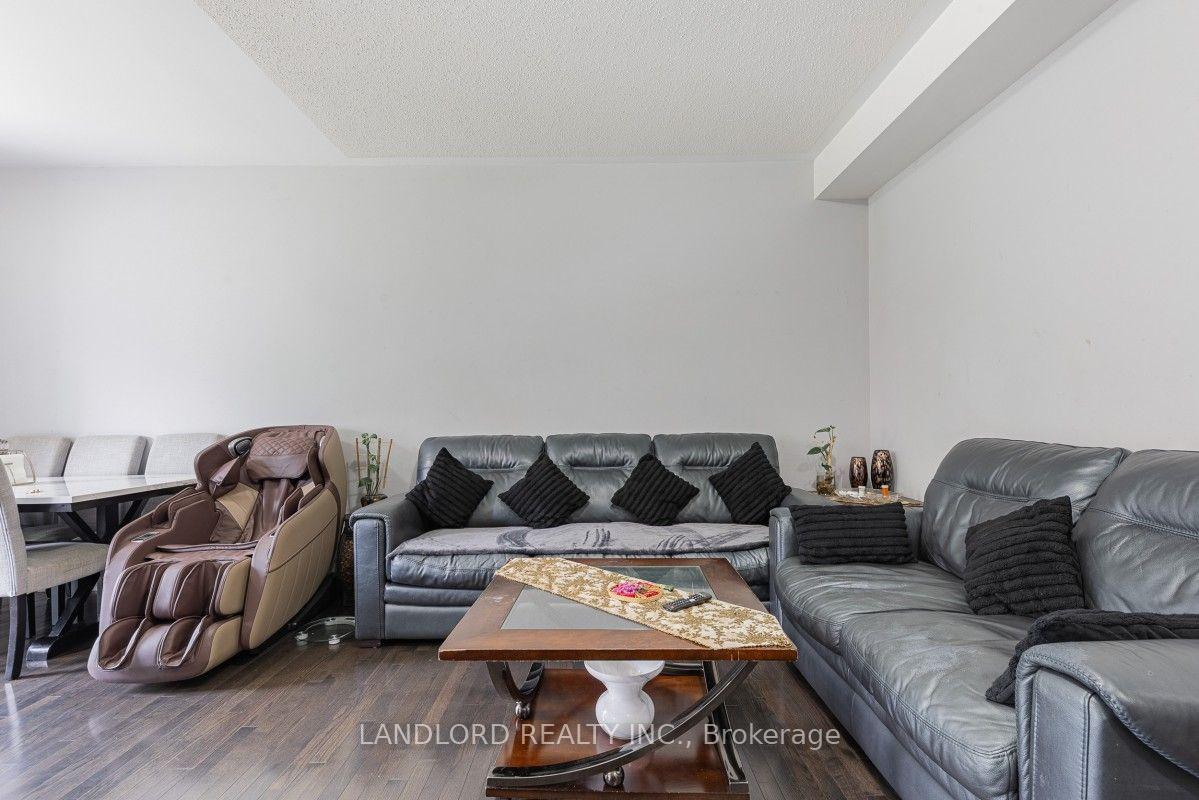 Photo 6 of 13 Utopia Way, Brampton, Bram East — HOMEH