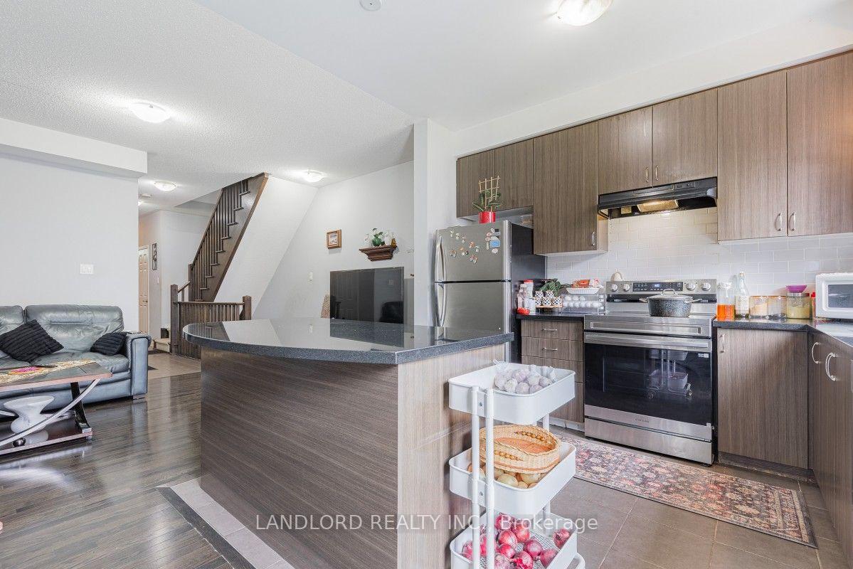 Photo 12 of 13 Utopia Way, Brampton, Bram East — HOMEH
