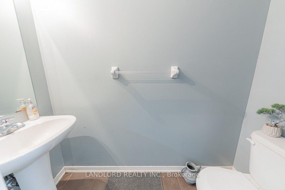 Photo 15 of 13 Utopia Way, Brampton, Bram East — HOMEH