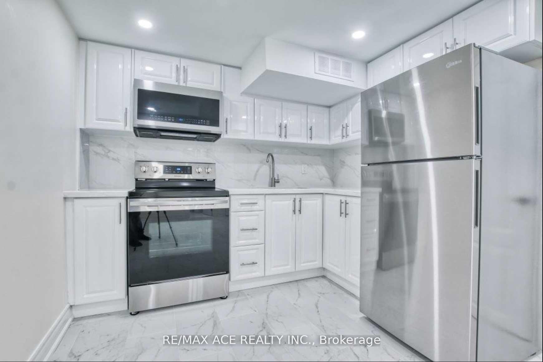 Photo 5 of Unit Bsmt, 17 Brewton Road, Scarborough, Woburn — HOMEH