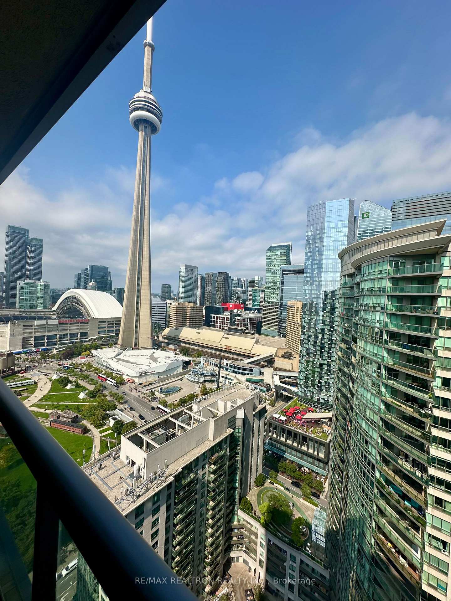 Photo 1 of Unit 3805, 19 Grand Trunk Crescent, Toronto, Waterfront Communities — HOMEH