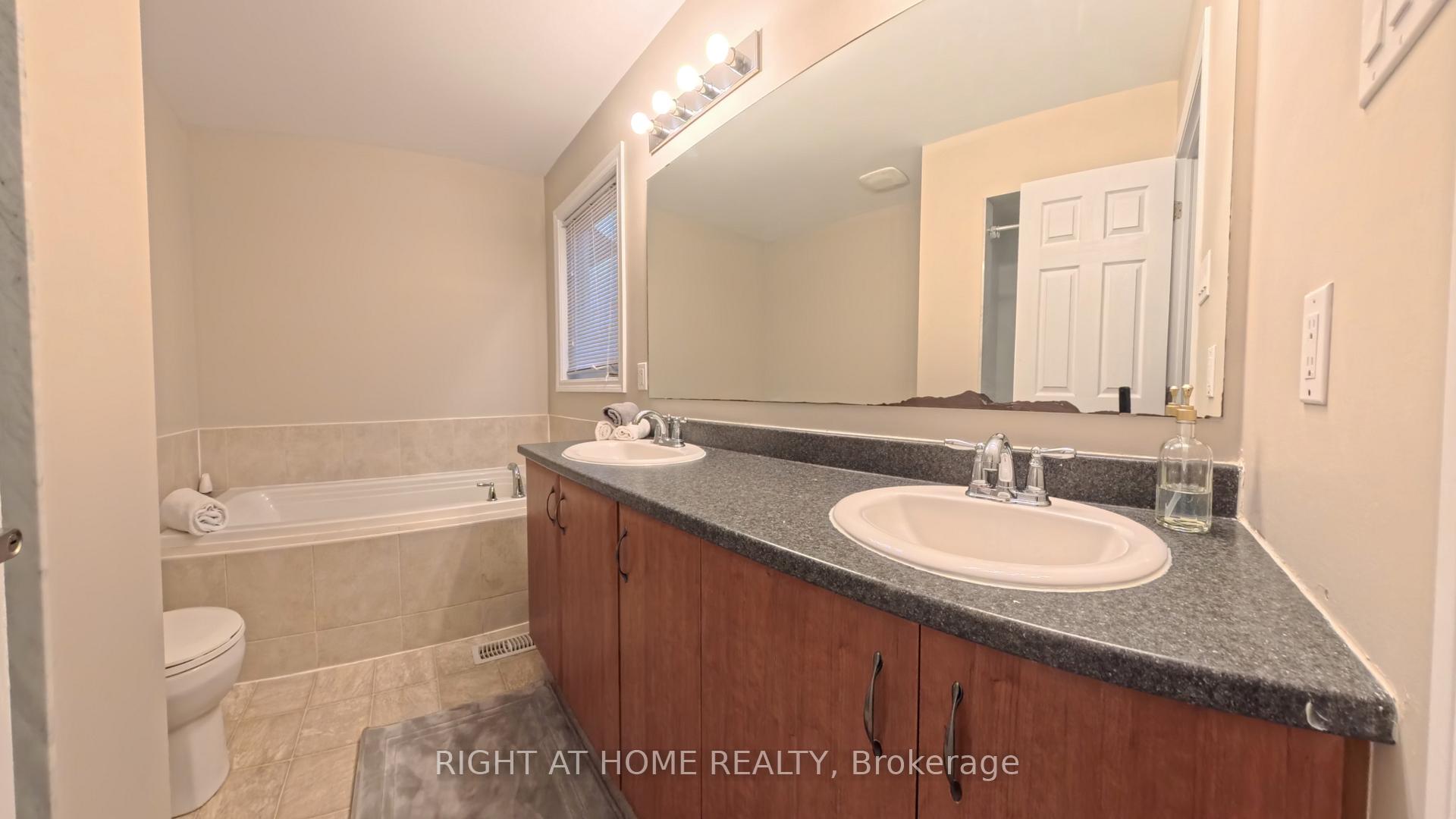Photo 18 of 566 Dundonald Drive, Ottawa, Barrhaven - Half Moon Bay — HOMEH