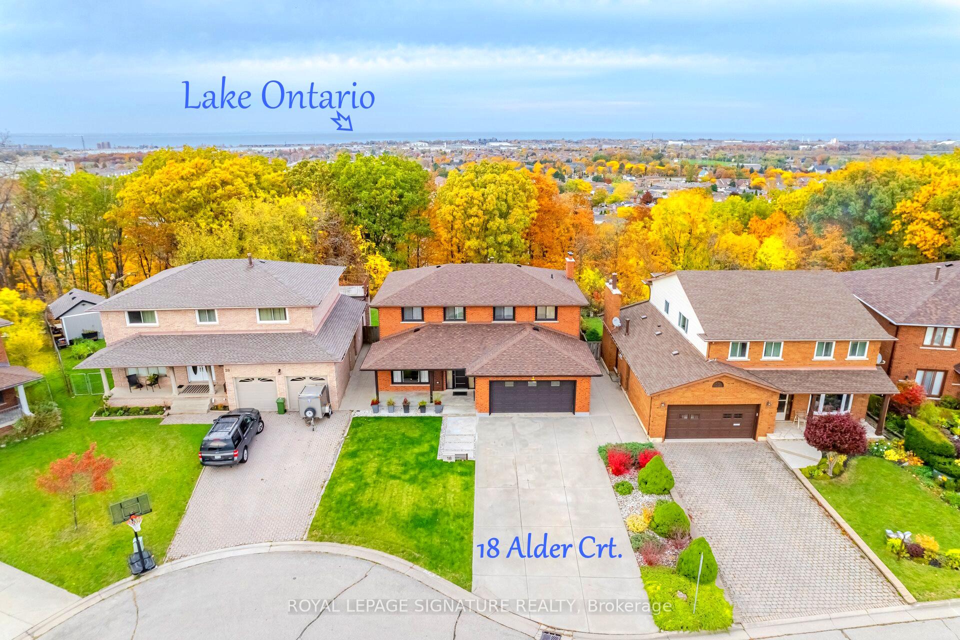 Photo 2 of 18 Alder Court, Hamilton, Stoney Creek — HOMEH