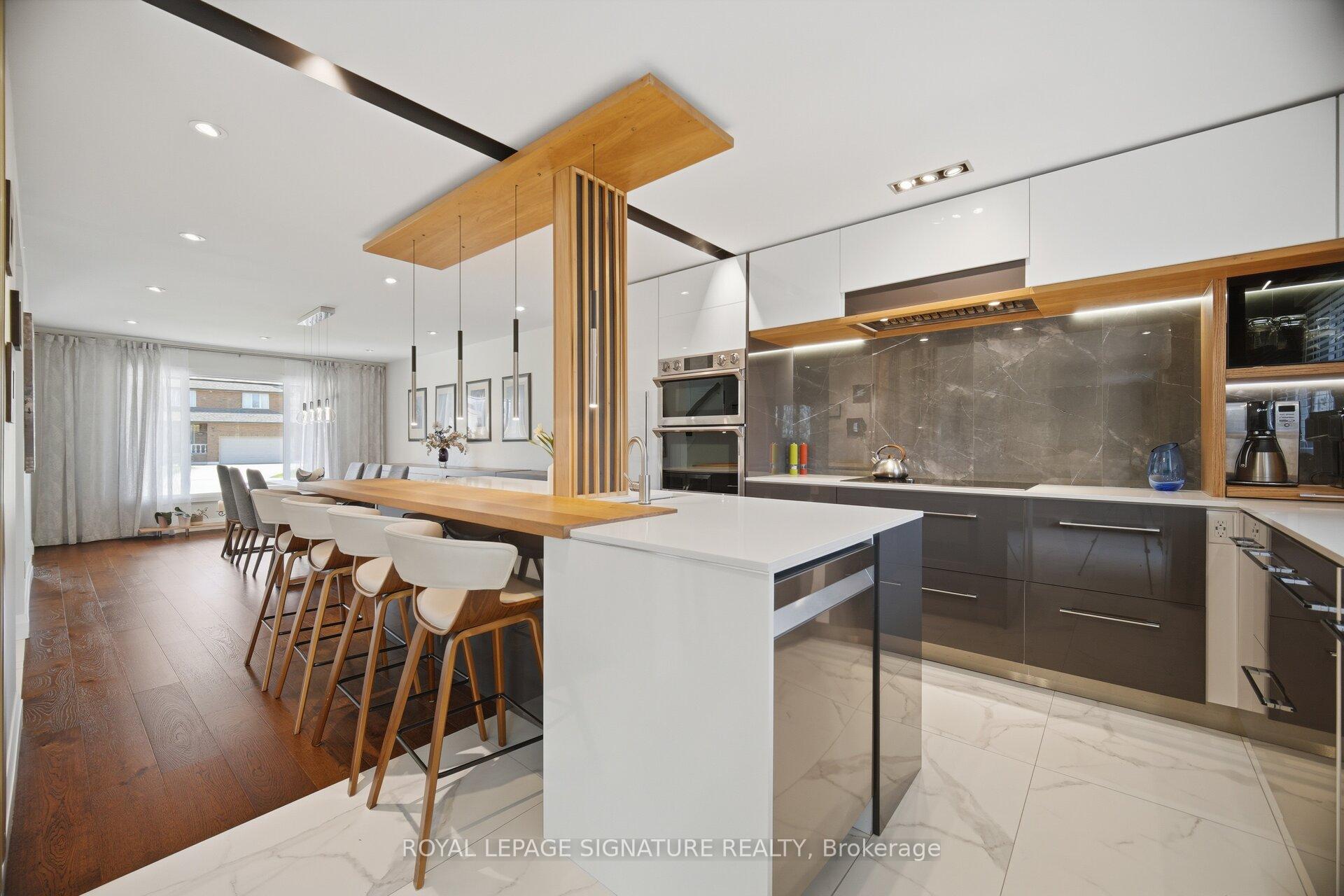 Photo 8 of 18 Alder Court, Hamilton, Stoney Creek — HOMEH