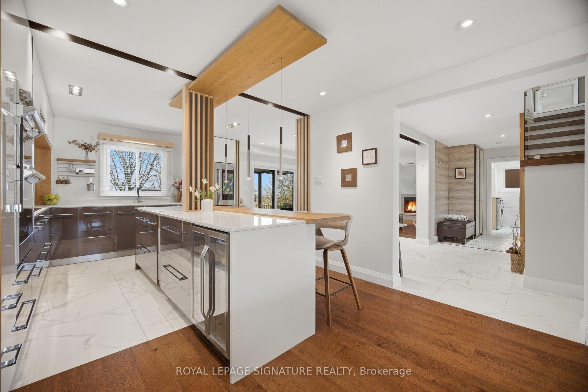 Photo 7 of 18 Alder Court, Hamilton, Stoney Creek — HOMEH